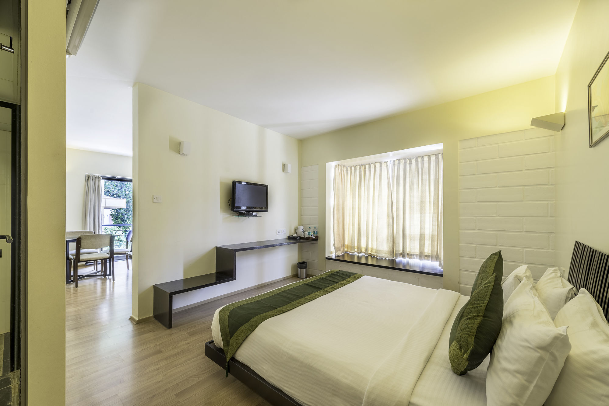 Treebo Trend Spektrum Suites Майсуру Екстер'єр фото