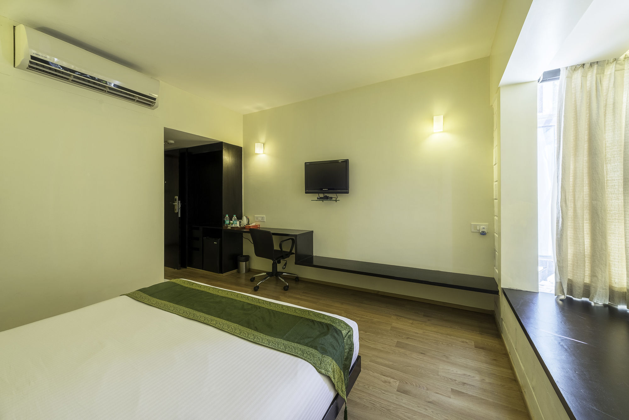 Treebo Trend Spektrum Suites Майсуру Екстер'єр фото
