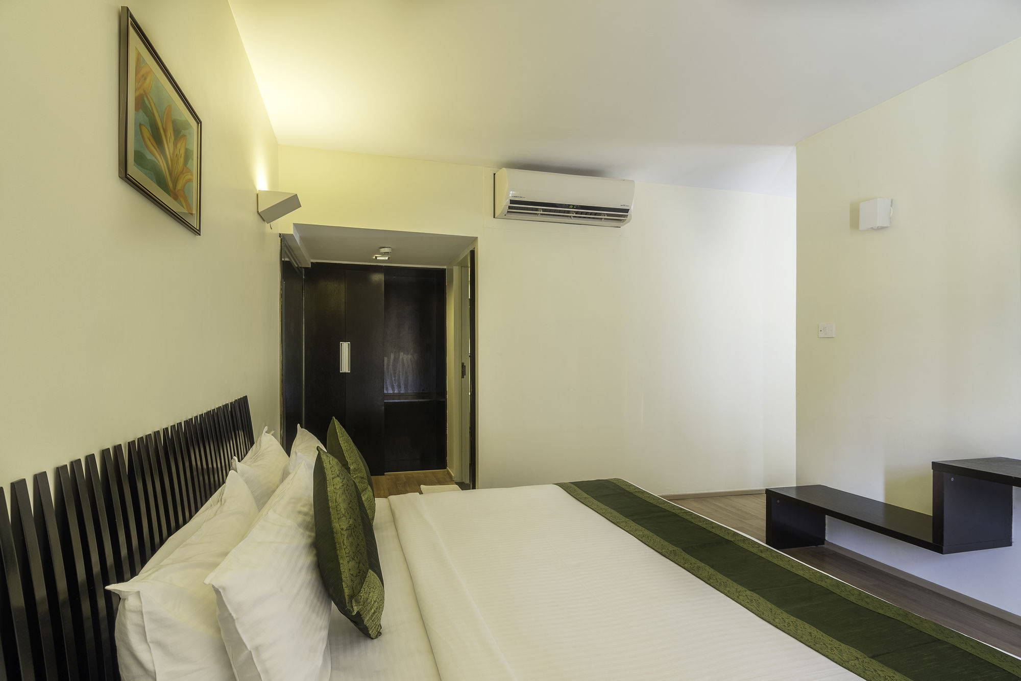 Treebo Trend Spektrum Suites Майсуру Екстер'єр фото