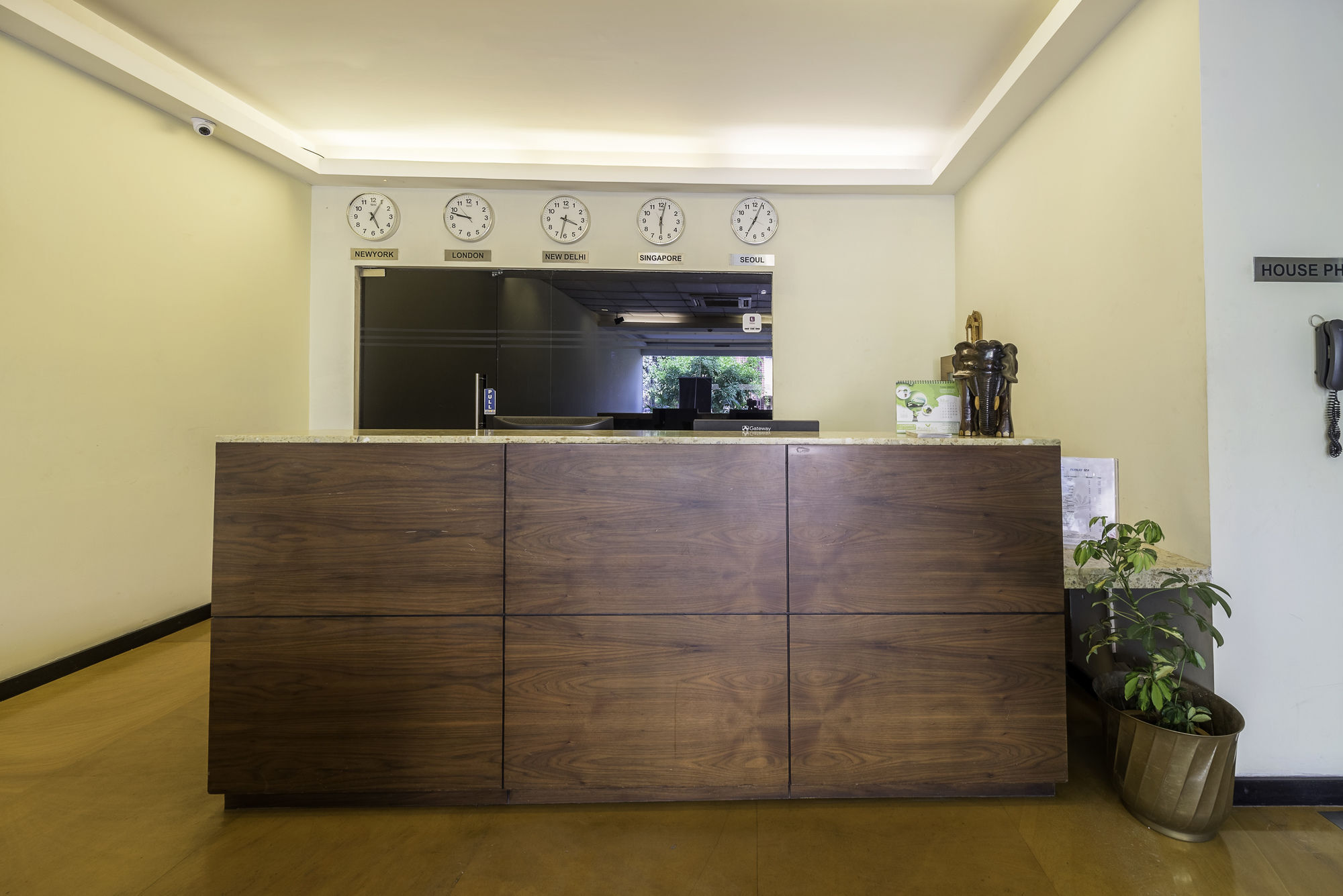 Treebo Trend Spektrum Suites Майсуру Екстер'єр фото